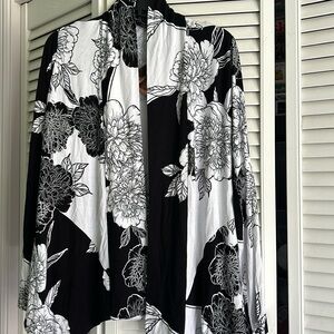 Iman New with Tags Ladies Medium Cardigan